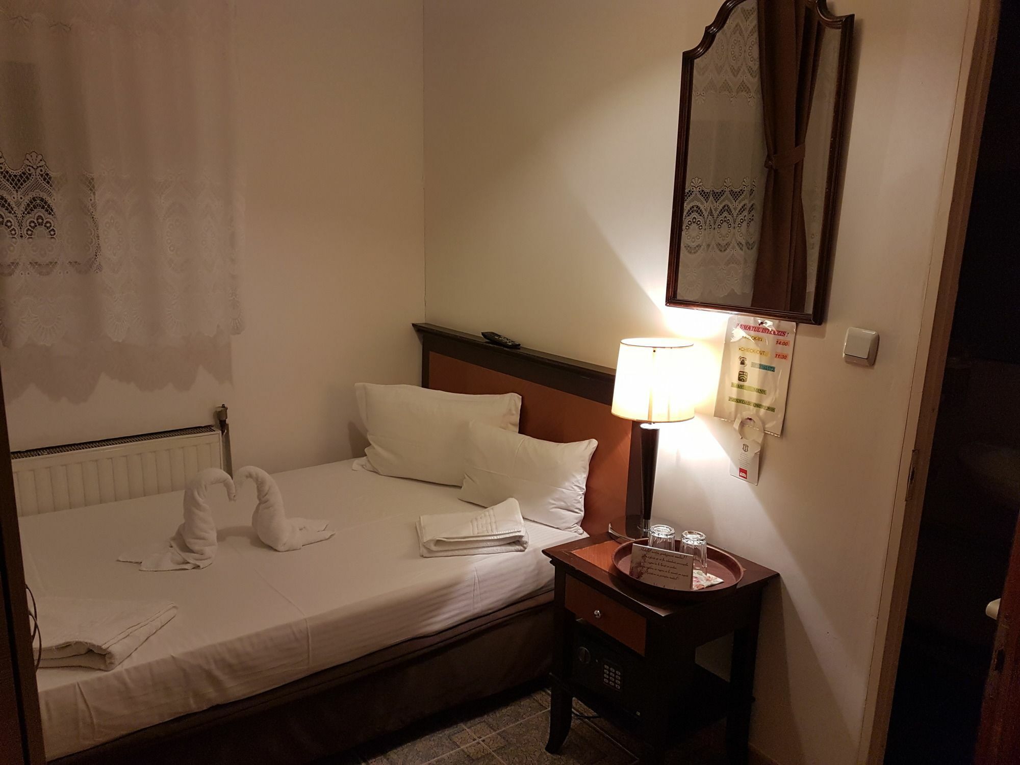 Hostel Litovoi Bükreş Dış mekan fotoğraf